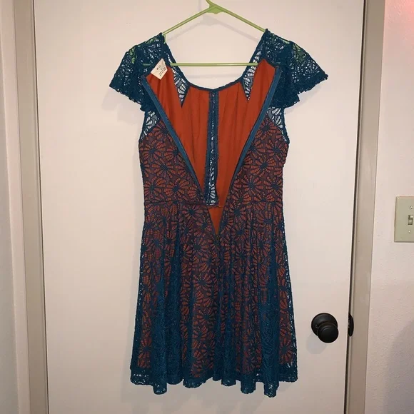 Cap Sleeve Dress - Picture 6 of 13